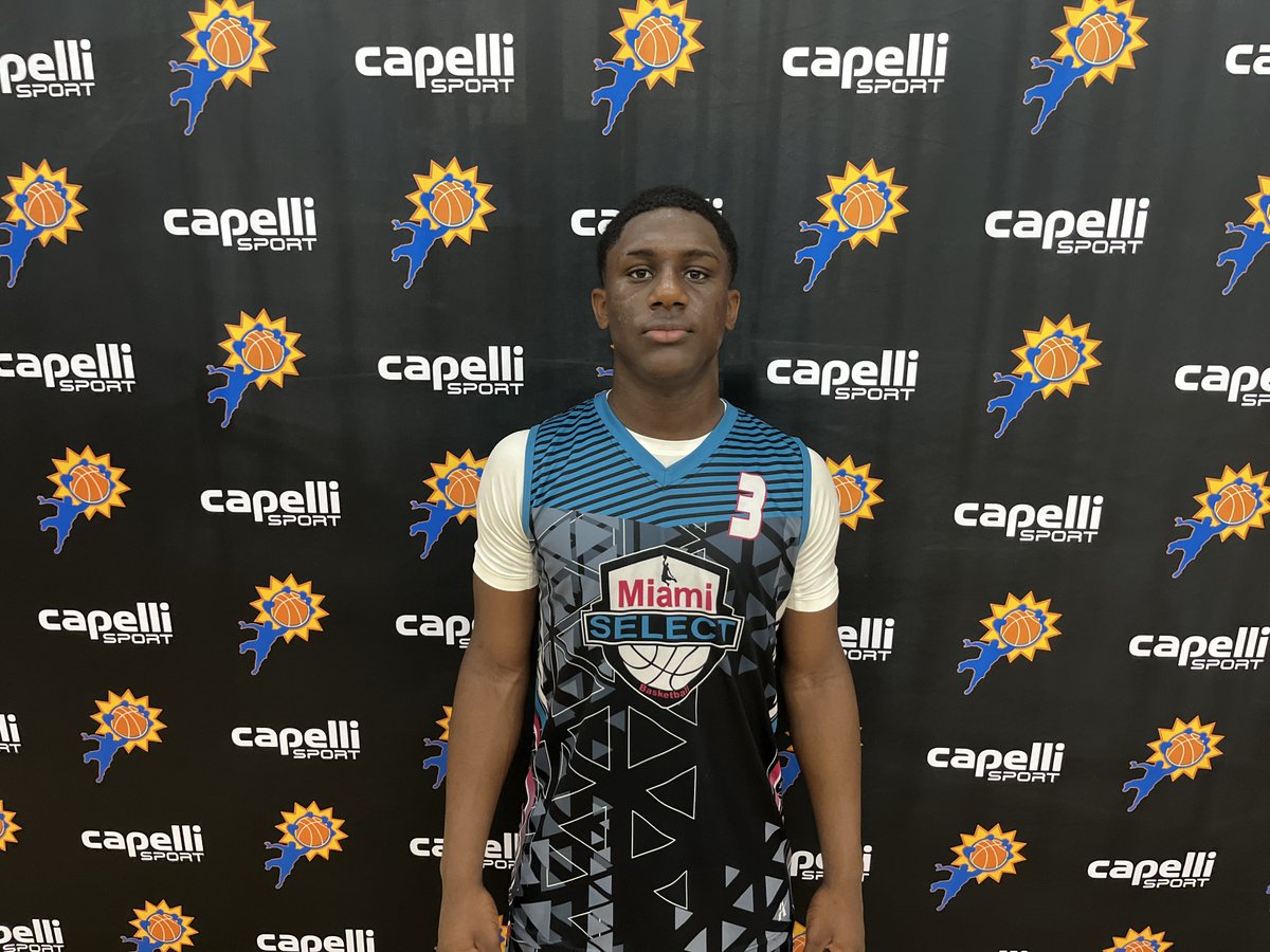 BigShotsGameMVP's tweet photo. #BIGSHOTS #MYRTLEBEACHLIVE

17U SLAM Orange 

T1 64 
13 Isreal Garza 19
33 Jesse Williams 21

Miami select 67
1 Johan Richards 32 
3 Deandre Calixt 13 https://t.co/FI59iUNIL6