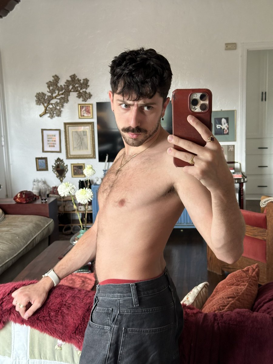 dummyfalastini's tweet photo. morning selfies https://t.co/b7IEHV2wM7