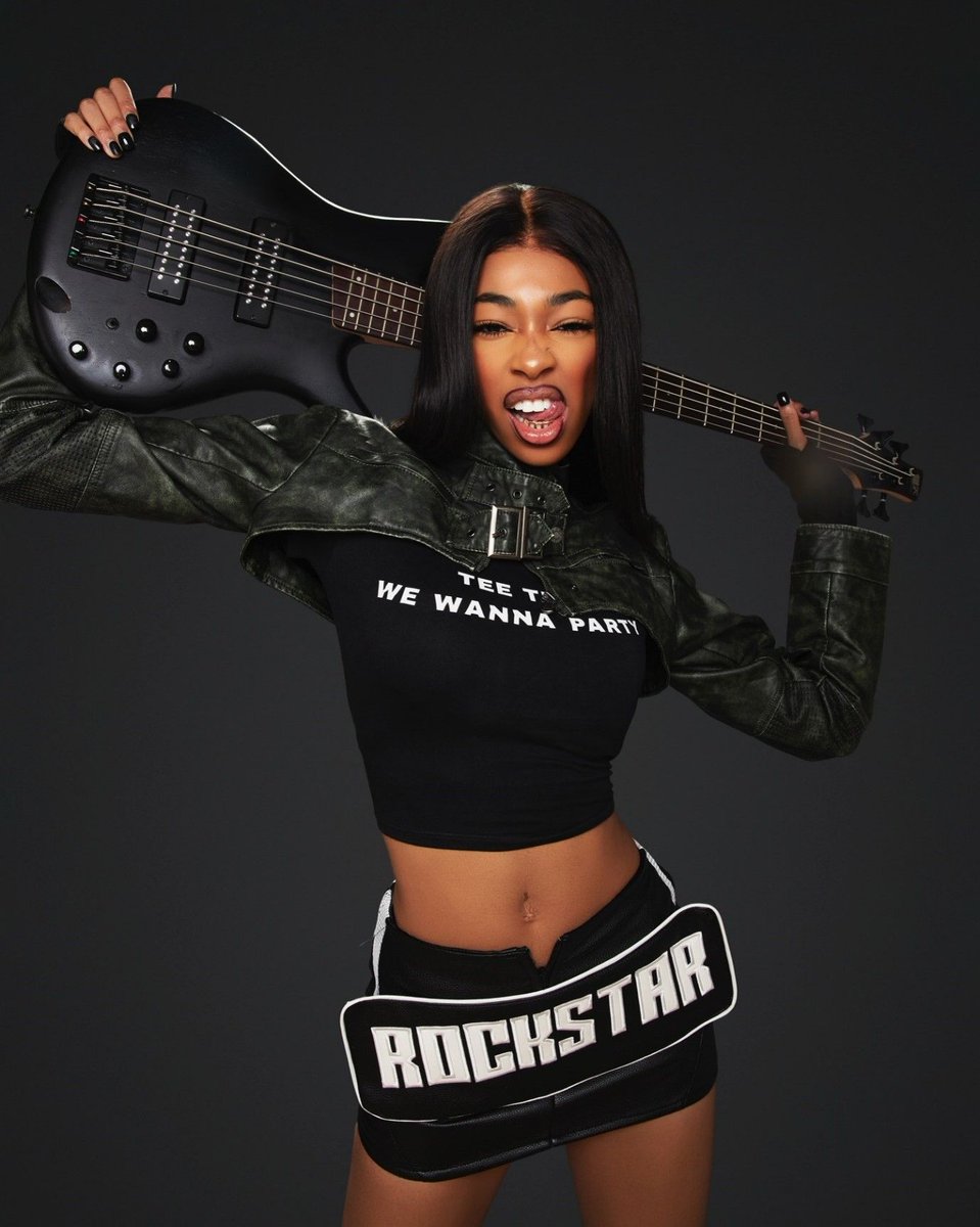 BMA_Models's tweet photo. 🤘 Rockstar Tiannah 🎸
#TeamBMA #BMAFamily #Model #Fashion #Modelstyle #Instamodel #Fashionshoots #Londonmodels #Londonmodel #photooftheday #picoftheday #ModelAgency #ModelLondon #ModelPhotography #InstaGood #ModellingAgency #ModelUK #ModelsUK #ModelAgency https://t.co/qpz54OIrnf