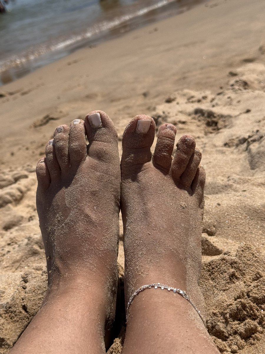 LuneFreya_13's tweet photo. @rt_feet 🤍👣 https://t.co/ryvdCp6GFQ
