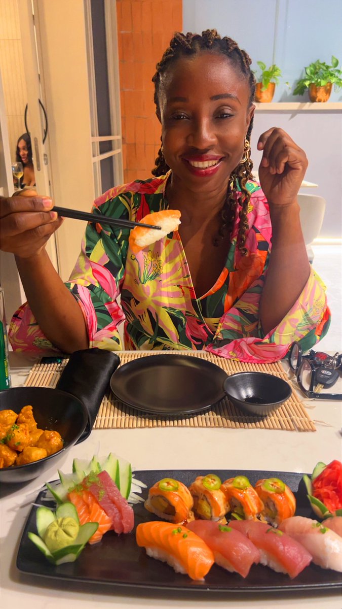 OyooQuartey's tweet photo. The art of sushi with two Mamas. 🍣 

My second time at Wasabi and again it topped my expectations with mouthfuls of artistic sushi. Perfect balance of flavors and textures! Spent less than Ghc800 for food and drinks.
Highly recommend the crispy crab and all star delight. 😘 https://t.co/jdLi4el6c8