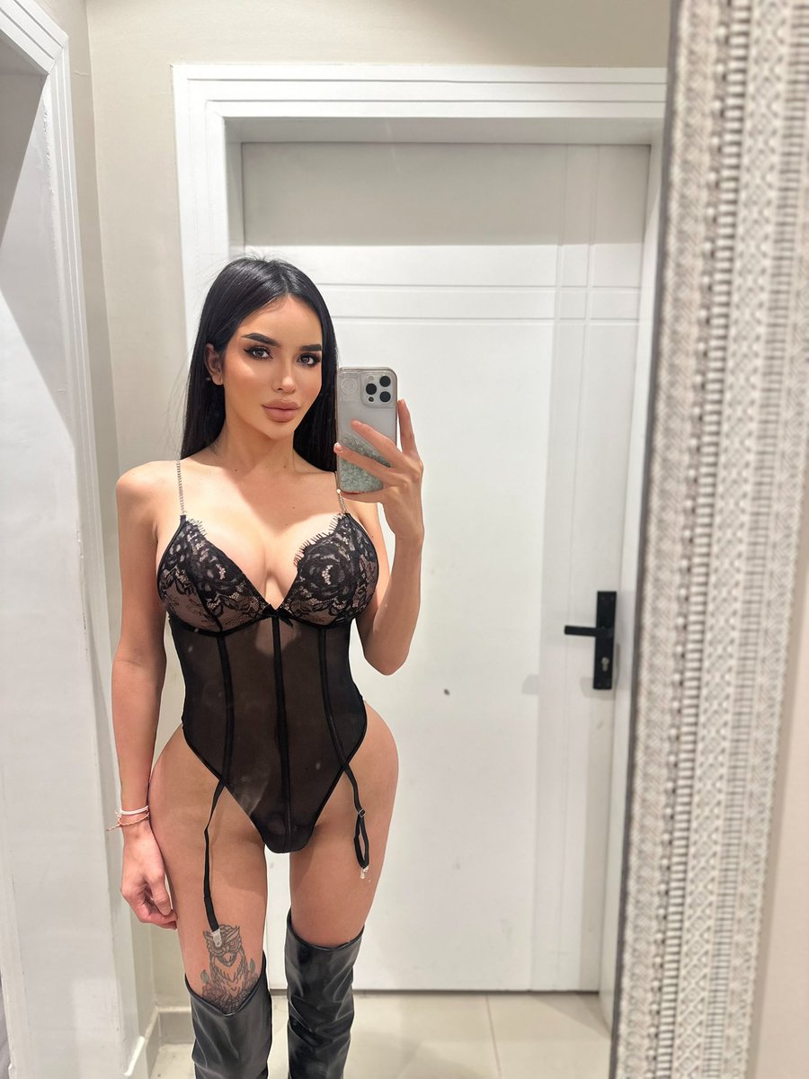 charsiemy's tweet photo. +971564208854 📣📍📌
#ladyboy_riyadh 
#ladyboy_both_in_Riyadh 
#ladyboy_saudi 
#shemalebigcook 
#shemale_riyadh https://t.co/CCPYCoKQXs