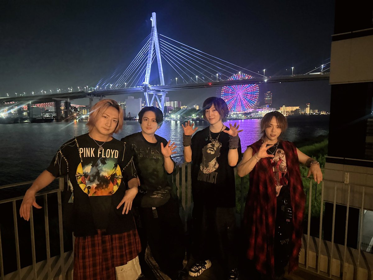 0205Pf's tweet photo. 激アツでしたん🎹🙆

暴れすぎてオルガンのペダルぶっ壊れちまいました！🤛

やっとみんなでご飯行けたのも嬉しみ！！

ソロライブ、ジェジュンさんライブ
2daysありがとうございましたん🫶
また来るでえ〜 https://t.co/d1tSVDoZ78