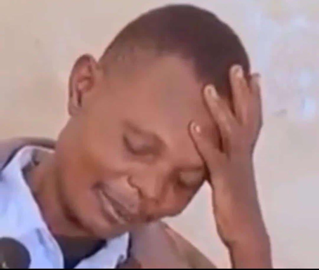 Tutu_lips_'s tweet photo. Tumebaki watu wawili hatujaona video ya Sherryl Gabriela👀. https://t.co/HJ3JZCIOkO