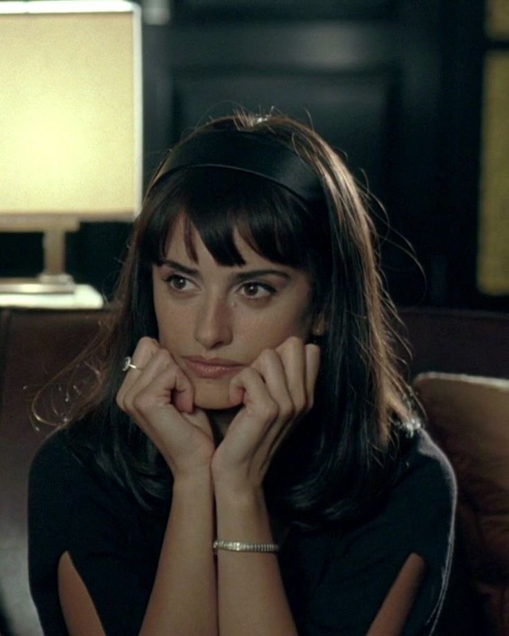 sapphicmacbeth's tweet photo. penélope cruz in elegy (2008) https://t.co/Uw4ChtitCX