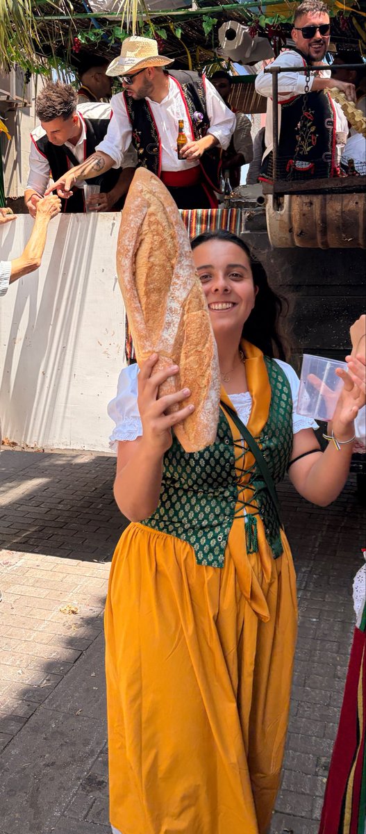 ayeperezmon's tweet photo. this is NOT a veggie sandwich, wow https://t.co/SOVTv9bXCw