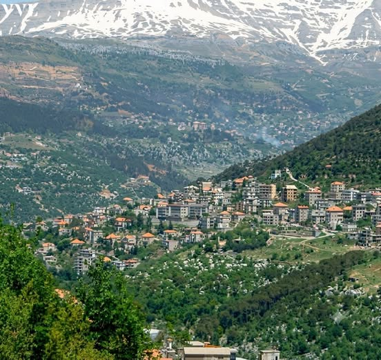 Zahralrabeia's tweet photo. الخنشارة - المتن - جبل لبنان🇱🇧 #لبنان_الجمال https://t.co/rjT7poKuRd
