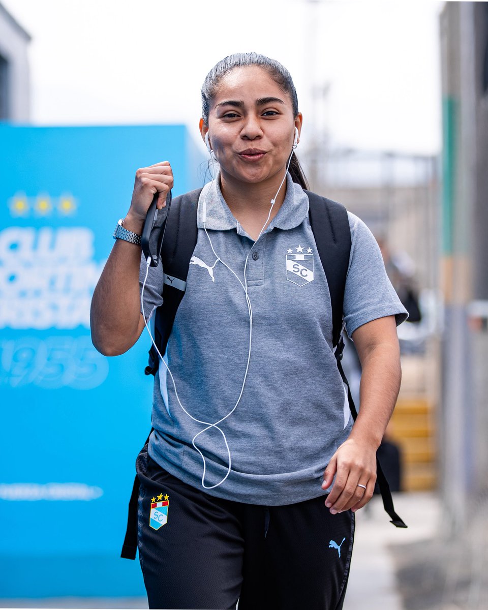 SCfemenino's tweet photo. 📍 Estadio Alberto Gallardo
Estamos 💪
#SCfem
#FuerzaCristal https://t.co/KHFidCyGtV