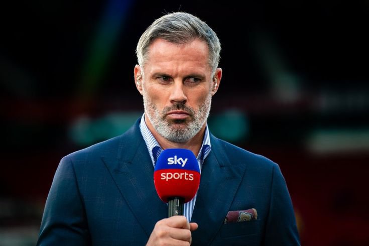 TheFutbolZoneX's tweet photo. 🚨 Jamie Carragher responds to Rio Ferdinand's VAR comments after Argentina's win

🗣️: "I've got to be honest, I didn't expect someone as experienced as Rio Ferdinand to come out with a statement like that. Saying you've 'never seen VAR review a yellow card' simply isn't true. We've already seen it in this World Cup when Amiron received a second yellow for simulation after a VAR review. So let's not pretend this is something that was invented because Argentina were playing.

What frustrates me is that every time Argentina win, the conversation immediately shifts from football to conspiracy theories. Instead of talking about how they played, people are searching for a referee decision, a VAR angle or something they can use to discredit Messi. That's not objective analysis, that's looking for a reason to avoid giving credit where it's belongs.

You don't have to support Argentina or Messi, but you should at least be consistent. If a decision is correct in one match, it doesn't suddenly become corruption because it benefits Argentina in another. Football deserves better analysis than that."