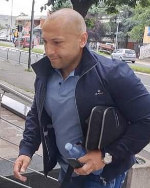 miodrag_bebic's tweet photo. Dva hrabra i čestita čoveka - Slobodana Milenkovića Sentu, načelnika IV odeljenja UKP Beograd i inspektora Dušana Mitića,šefa operative u istom odeljenju ne zaboravljamo.Oni obrazom, profesijom i srcem žrtvuju ličnu bezbednost i bezbednost svojih porodica u aferi Jovanjica 1 i 2. https://t.co/BmqT83I3Bv