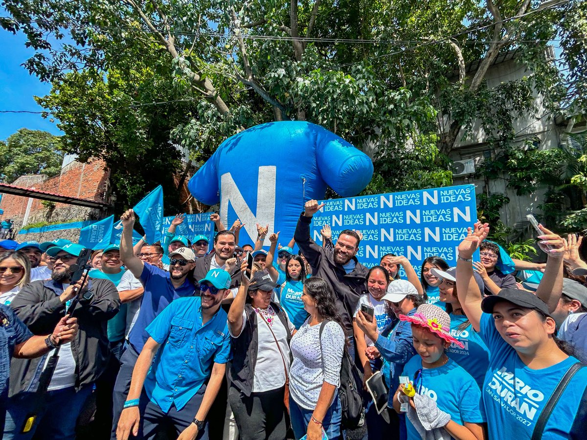 Larepublicass's tweet photo. @marioduran Finalmente, destacó el respaldo que recibe de la población y de la diáspora salvadoreña, asegurando que ese acompañamiento fortalece el compromiso de seguir trabajando por un municipio más ordenado, seguro y limpio. https://t.co/xqoWNQ5XIk