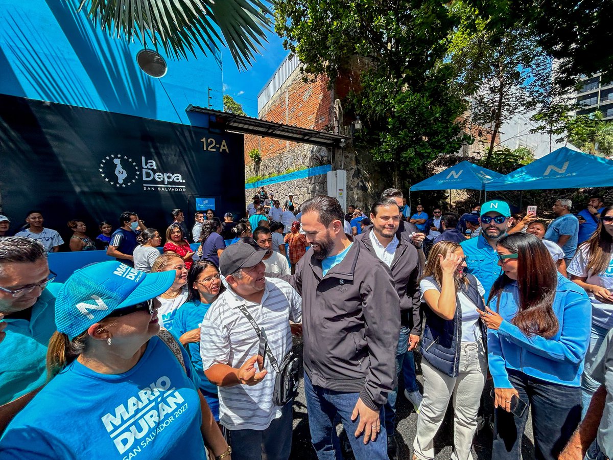 Larepublicass's tweet photo. @marioduran Finalmente, destacó el respaldo que recibe de la población y de la diáspora salvadoreña, asegurando que ese acompañamiento fortalece el compromiso de seguir trabajando por un municipio más ordenado, seguro y limpio. https://t.co/xqoWNQ5XIk