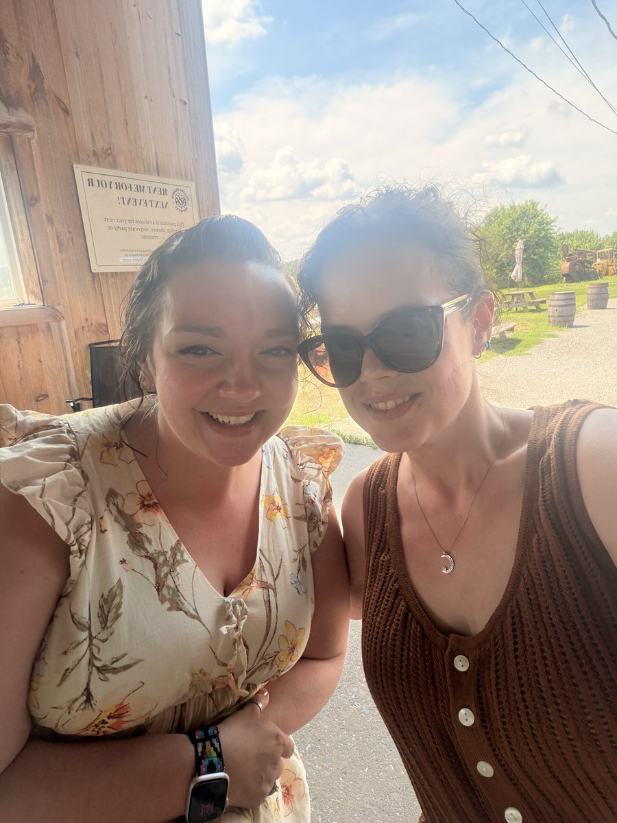 DandaMorgan's tweet photo. My best gal 🥰 https://t.co/09f5Rk689Y