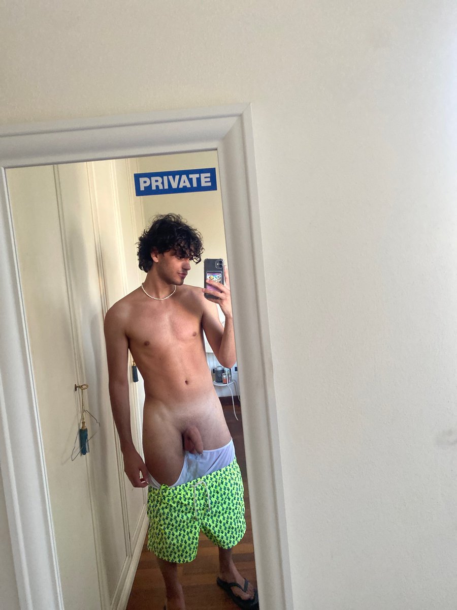 Federico_X_'s tweet photo. ma che caldo fa…🥵 https://t.co/qwFL06CHeH