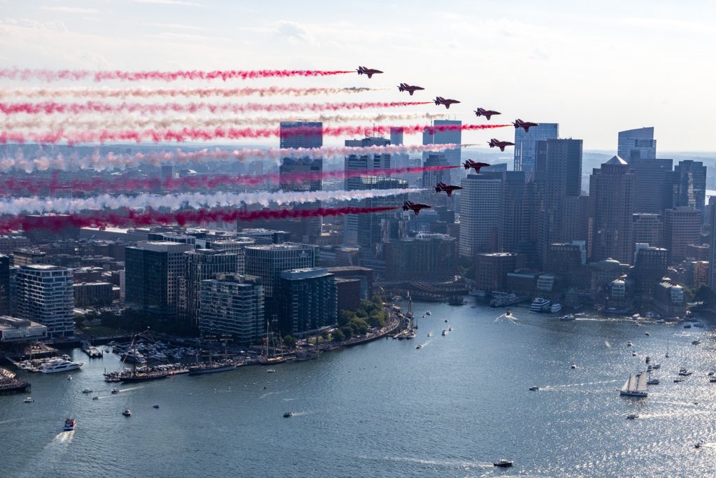 rafredarrows's tweet photo. Did you see the Red Arrows over Boston yesterday evening for Sail 250?

This is what the flyover looked like from the air!

#RedArrows | #RAF | #Boston | #Sail250 https://t.co/MB45567afw