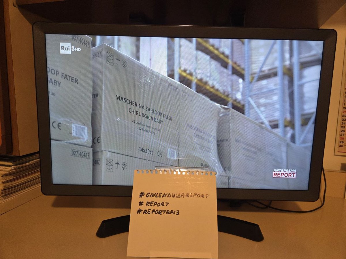 GiovaFrance's tweet photo. #giulemanidareport
#report
#reportrai3 https://t.co/ZdF1688F2x