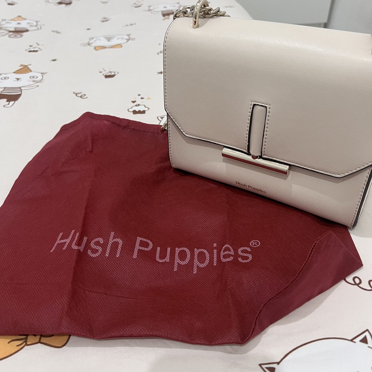 cluvhan's tweet photo. haloo teman teman 🙌🏻 aku mau #preloved tas aku yaa. 
⭐️ hush puppies tas wanita brynlee sling bag
💸 500k splitpay, 546k by 🍊 
📍dom jakarta utara 
kalau mau tanya lebih lanjut bisa dm ajaa, pemakaian baru 1x, new good condition, 100% ori #prelovedtas #taswanita #hushpuppies https://t.co/Qhb8YrMRrM