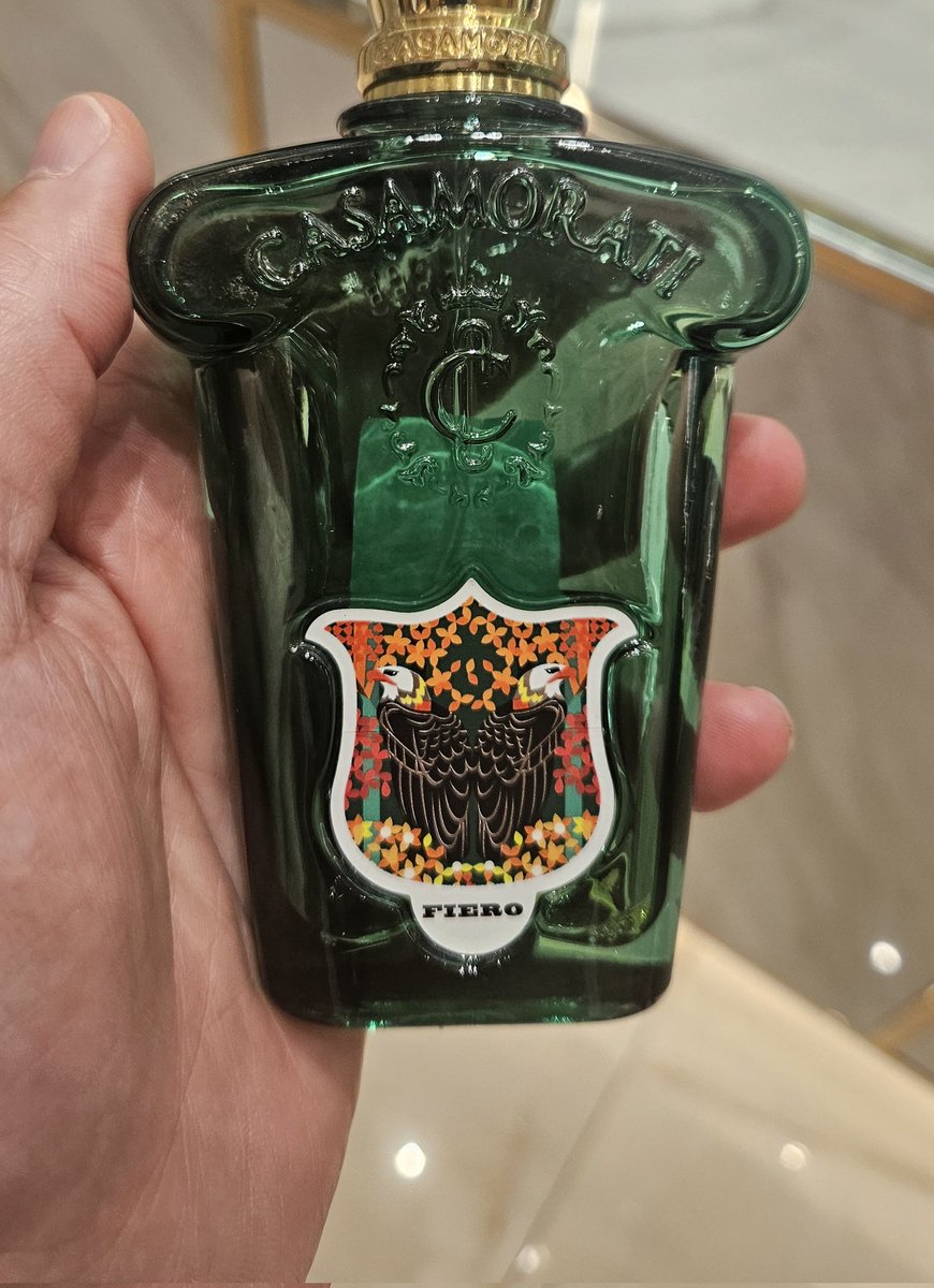^جرعة عطر^ tweet media