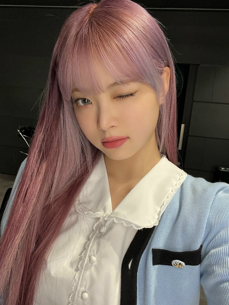 gridfemme's tweet photo. Qué bonito fue escuchar las #m𝕪𝜗·mǝ͞ow𝕝od𝕚es llamándome desde lo oscurito, pero mejor fue cuando mis pawtitas dijeron amonos a toda marrrcha y acá me ven, moviéndome en silencio pero celebrando ser parte del #𝐥ovǝでc𝕝ub 🤩

𝚜ha𝕣𝑘 g𝕚r𝐥 ✺ 🦈 #𝚙ietra https://t.co/zYZ4RFWTnp
