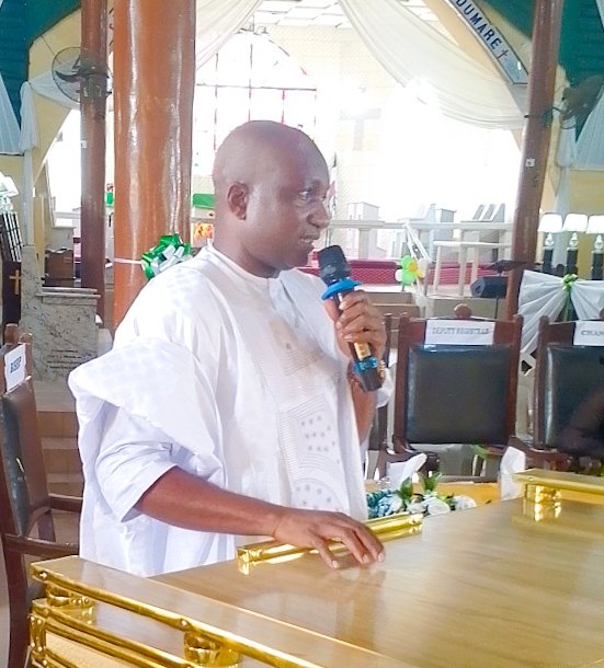 justeventsonlin's tweet photo. Mashood Shittu Advocates Religious Harmony, National Unity at Offa Anglican Synod

The National Coordinator of the Kwankwaso National Network (KNN) and the Nigeria Democratic Congress (NDC) candidate for the Offa/Oyun/Ifelodun Federal Constituency, Asiwaju Mashood Shittu (AMS), has reaffirmed his commitment to promoting religious harmony, peaceful coexistence and community development, urging Nigerians to embrace unity irrespective of ethnic and religious differences.

Shittu made the call while speaking as the Special Guest of Honour at the Third Session of the Ninth Synod of the Diocese of Offa, Church of Nigeria (Anglican Communion), held on Saturday at the Cathedral Church of Saint Mark, Offa, Kwara State.

The synod, themed "The Hypocrisy of Self-Righteousness: A Call to Humility and Love," brought together bishops, clergy, lay faithful and other dignitaries to deliberate on issues affecting the Church and society. The event also featured the launch of the Diocese's ₦100 million Endowment Fund.

In his address, Shittu described Nigeria's ethnic and religious diversity as a divine design that should be embraced rather than exploited to create division.

According to him, no individual has the right to question God's wisdom in creating people of different tribes and faiths, urging Nigerians to remain grateful to God while promoting peace, tolerance and mutual respect in their various communities.

The NDC chieftain identified Offa as one of Nigeria's enduring examples of peaceful religious coexistence, noting that the town has maintained a rich tradition of harmony despite attempts by some individuals to foment division for political interests.

He said successive generations of Offa indigenes have sustained the legacy of their forebears by living together peacefully, regardless of religious affiliation.

Recalling his childhood experiences, Shittu said Christians and Muslims in the community freely celebrated Christmas and Eid festivities together, describing such experiences as evidence of the enduring bond that continues to unite the people.

He commended both Christian and Muslim leaders for consistently preaching peace, justice and godliness, attributing the prevailing harmony in the community to their commitment to moral and spiritual leadership.

Shittu also called on political office holders to complement the efforts of religious institutions by promoting good governance, justice and inclusiveness, stressing that sustainable development can only thrive in a peaceful environment.

"A peaceful society is the foundation for economic growth and community development. Traders, artisans, professionals and every citizen can only thrive where there is peace," he said.

The politician further pledged to continue championing unity as a guiding principle of his public service and political engagements.

He also announced his financial support for the Diocese's development initiatives, including the newly launched Endowment Fund.