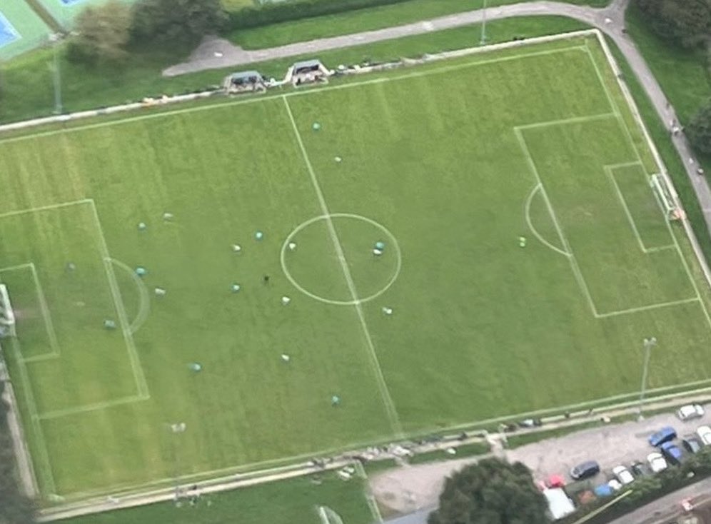pewseyvalefc's tweet photo. ⚫️⚪️ Pewsey Vale FC U18’s will be playing in the Wilts Senior Leagues Floodlit Division East for the 2026/27 season and are looking for friendlies during the month of August.

⚫️We are happy to host on a Thursday evening and split the cost of the officials. https://t.co/wt4ia7BjSP