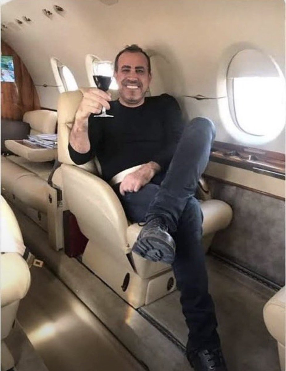 06ozcaneyup's tweet photo. Hayır İşi Nasip İşidir.
Devlet Dururken “Ahbap”ı Tercih Edenler Düşünsün Neden Hayrımız “Yerine” Değilde Başka Yerlere Ulaştı Diye…
Devletine Güvenenler Resimdeki Rahatlıkta Deprem Bölgesinde ki Eserlerini İzliyor Her Şey Meydandadır.
Allah Hayrımızı Kabul Etsin. https://t.co/uaAFKjX0U5