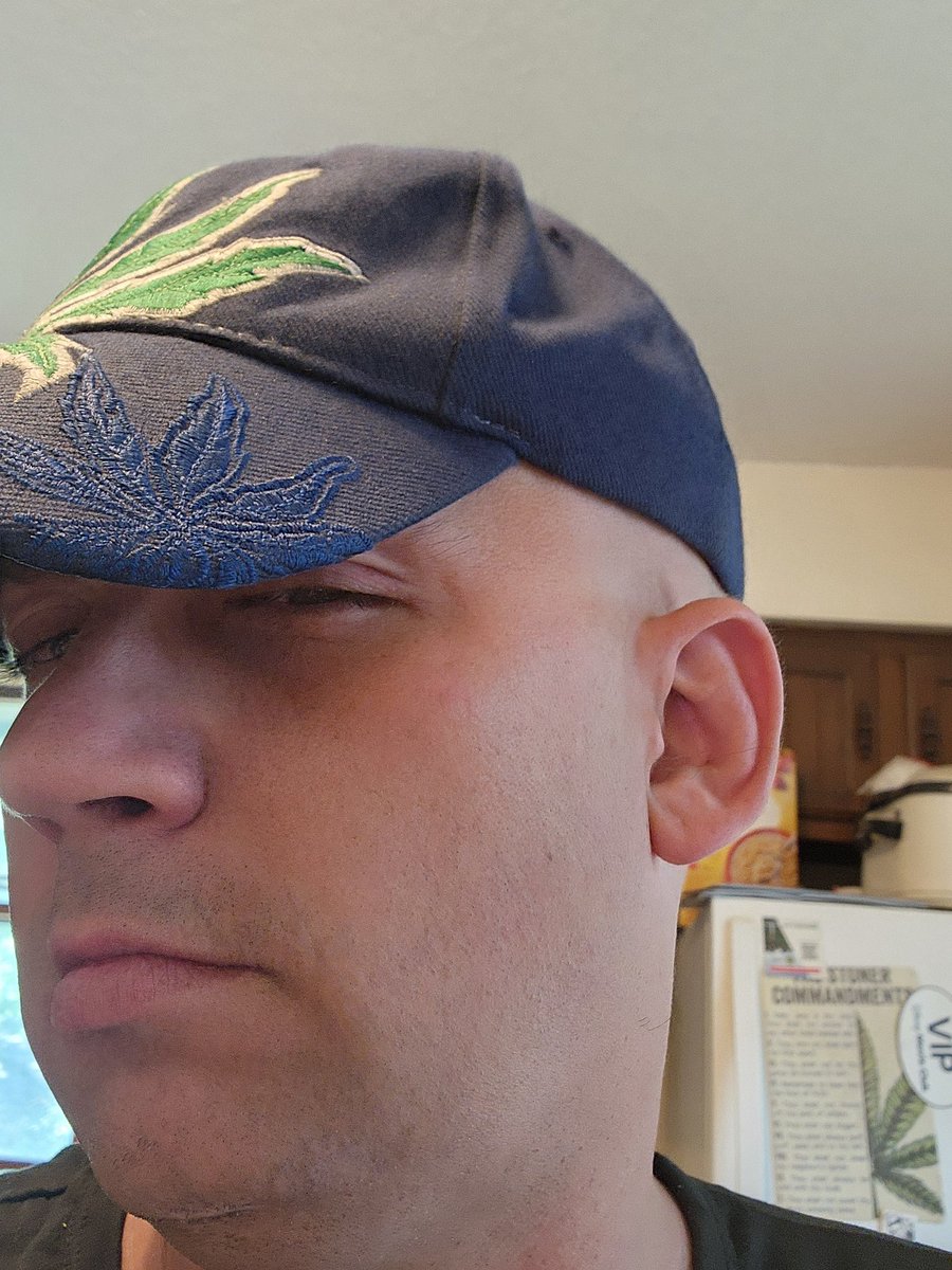 MRNMRSStaysHigh's tweet photo. https://t.co/6Y8spxfe8k #Review for #GarlicMints from @Glowheezy #Shop exclusive pics this shortly after finishing the garlic mints https://t.co/kUGuWzKWI8
