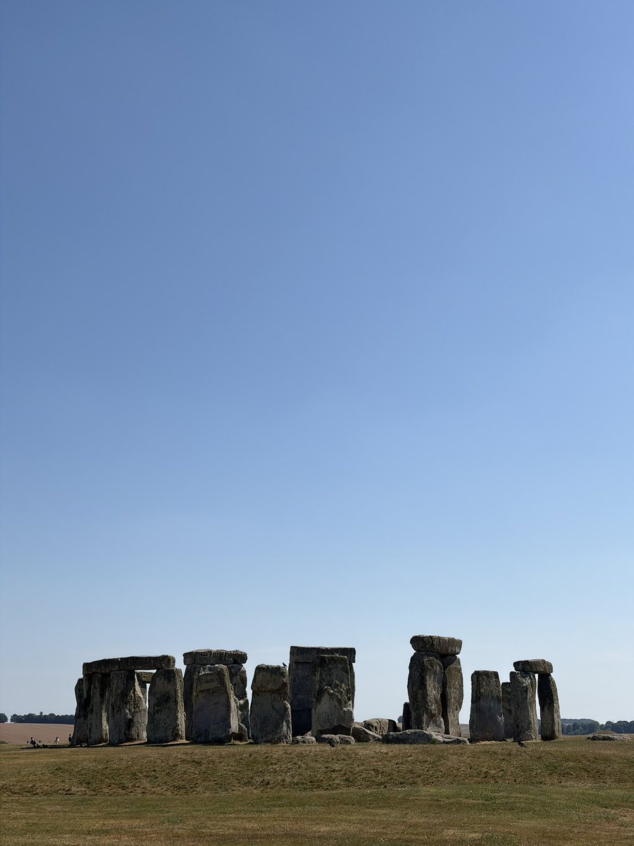 ibnKhalid_'s tweet photo. Me and my wife wrote down all the things we’ve wanted to do and put them in a hat to pick at random

This weekend we picked a cabin in the woods + Stonehenge 🌲 https://t.co/WuHHWKXzmi