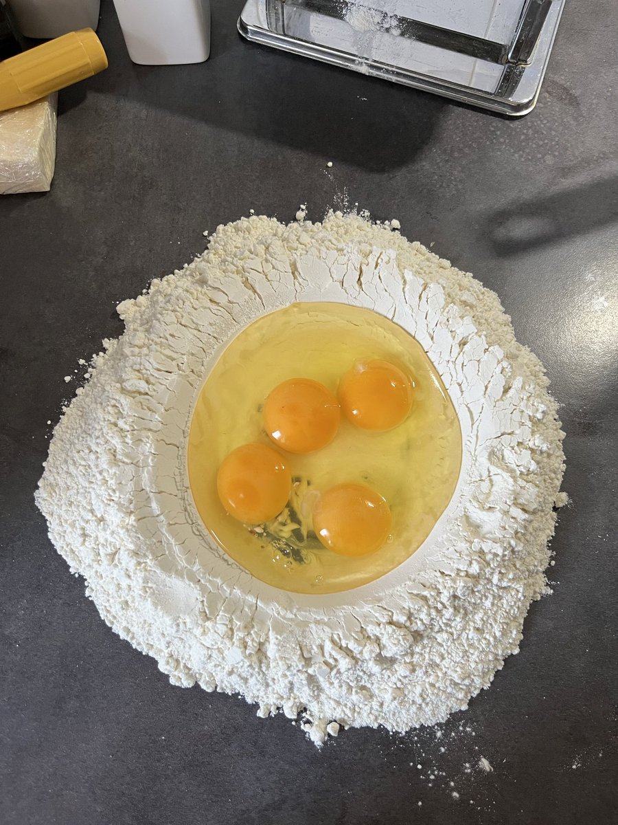 Layaal__'s tweet photo. j’ai fait des pâtes aujourd’hui. https://t.co/cM2KSjqJAb