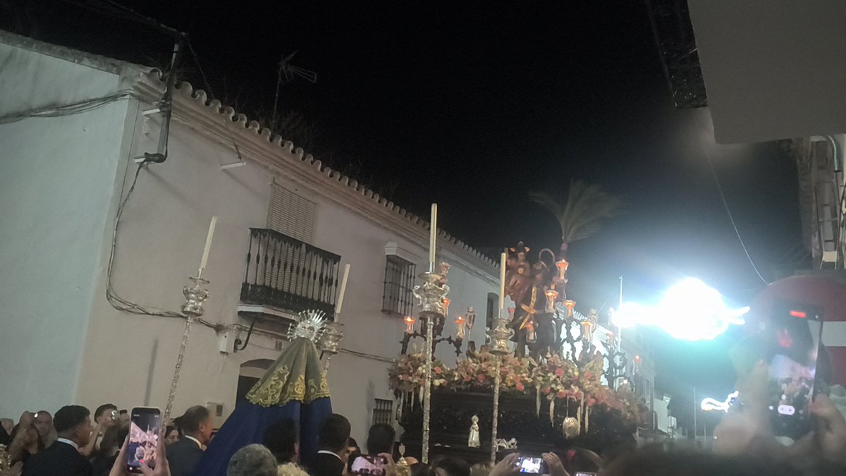 ArimaGg's tweet photo. “El secreto de la felicidad es vivir cada momento y agradecer a Dios por todo lo que en su bondad Él nos envía, día tras día” (Santa Gianna Beretta Molla). 

Fin de semana lleno de Dios. 

#12deJulio #SemanaLlenaDeDios #ImágenesParaElRecuerdo #SumandoMomentos 🥰 https://t.co/HE4mTEV8vP