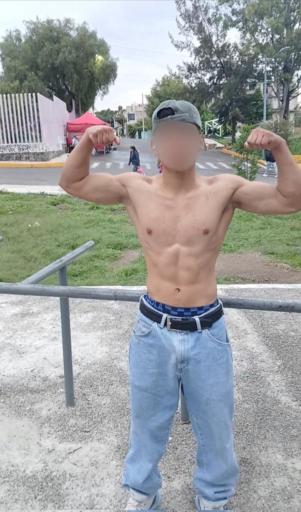 ELVERAYT3's tweet photo. @NinayMarco Soy single colageno muy joven de Iztapalapa, ojalá me permitieran enviarles pv para poder darles mi presentación esperando pueda ser de su agrado+52 55 7955 7158. Saludos https://t.co/QdXBVafbX5