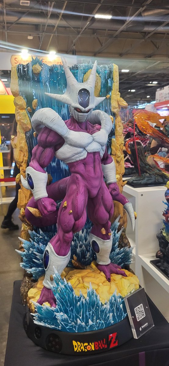 pithi91's tweet photo. #Tsume #Japanexpo
Quelles beautés ces figurines Dragon Ball Z et Naruto https://t.co/wylWbTlp9l