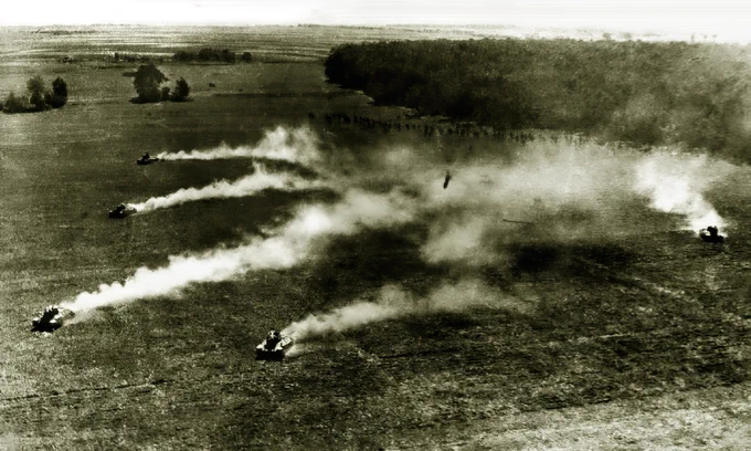 Tank Archives tweet media