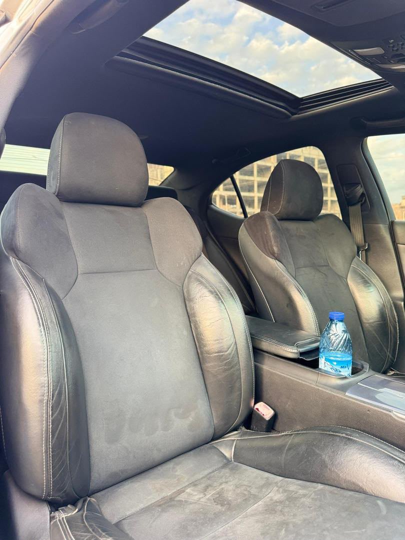 OFFICIALFAAUTOS's tweet photo. DISTRESS SALE!!
2011 LEXUS IS250 F-SPORT
STATUS: BELGIUM 
PRICE: 9.5m
LOCATION: ABUJA
#ifkgbg #lexus https://t.co/U15itQ4jmw