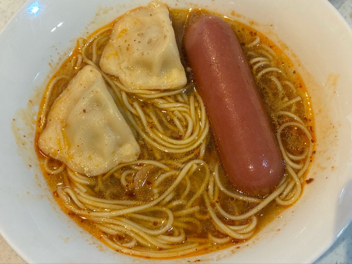 dodommmsss's tweet photo. 月一で、麻辣湯の生薬を合わせた調味料を調合してるけど、今まで36種類で今回から、40種類になった。増やしたのはインポテンツに効くのと美容系のやつ。その後、生薬を見に行ったら、また知らない生薬売ってた。調べてみると、コレも性欲系だったので買った。生薬の旬なのか、毎週新しいに出逢う https://t.co/DPmVjIzmG0
