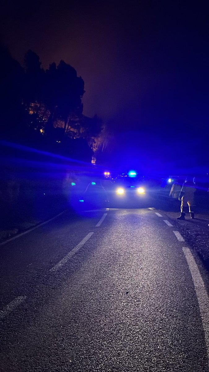 adfquerol's tweet photo. 🔥🚨 Arriba la nit a #IFAiguamúrcia i seguim amb 3 dotacions i 13 voluntaris fent tasques d’extinció al flanc esquerre de l’incendi https://t.co/bDcMZbksft