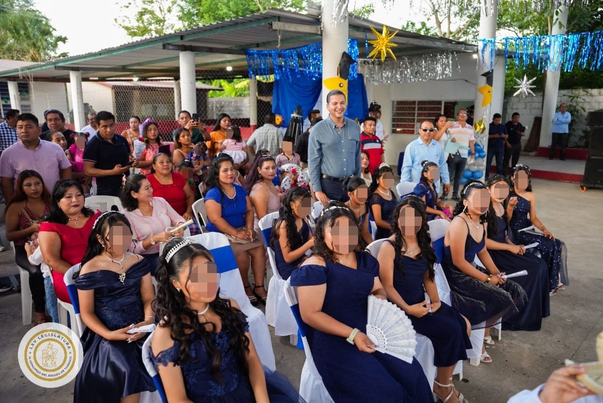 JORGEBRACA's tweet photo. En la zona Yokot’an, en la villa Tamulté de las Sabanas, de nuestro municipio de Centro, fue un gusto aceptar la invitación para asistir como padrino de generación de mis ahora 22 nuevos ahijados de la Escuela Primaria Bilingüe Dr. Alfonso Caso.

Muchas felicidades. https://t.co/lqj0ryOE6U