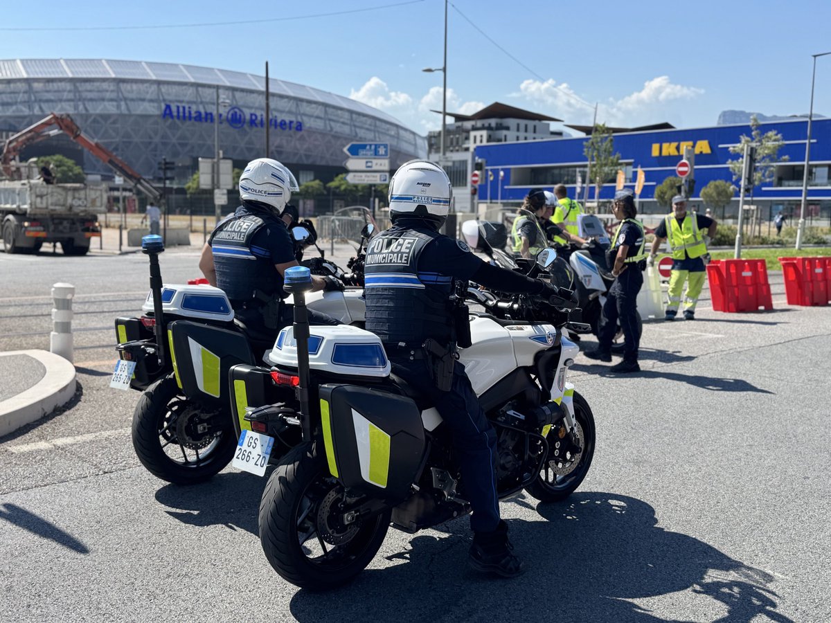 PMdeNice's tweet photo. Dispositif PM pour le concert de Pitbull à l’Allianz Riviera 🎵 👮 https://t.co/7LR6xqzNq0