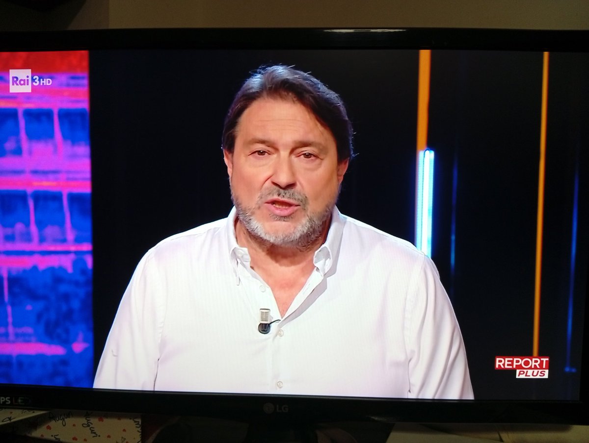 kikka09f's tweet photo. Stasera solidarietà a
#giùlemanidareport 
#REPORT
#Ranucci 
#GIULEMANIDAREPORT
Report: Giornalismo investigativo allo stato dell'arte.
Grazie Report! https://t.co/HsZg4Q9c7a