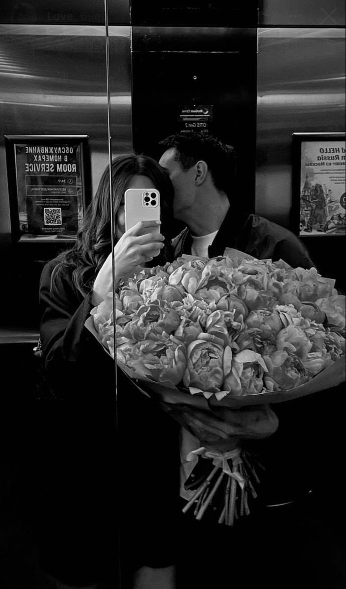 SrCavill's tweet photo. Love just makes sense, because I love you ♥️ https://t.co/Kr92XGVHo4