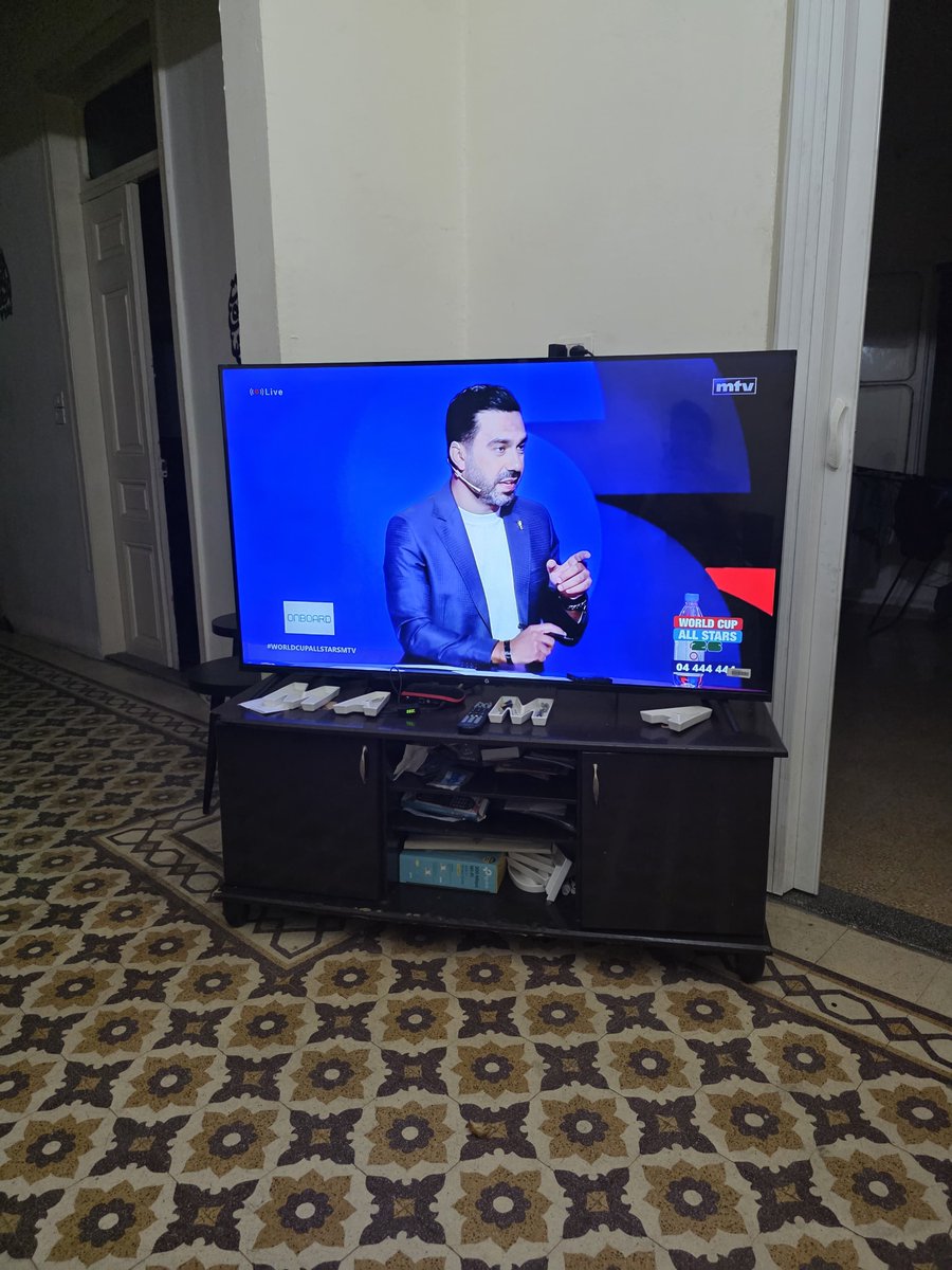 FoddaHadchiti's tweet photo. #WorldCupAllStarsMTV
@MTVLebanon https://t.co/QrECzYSFg6