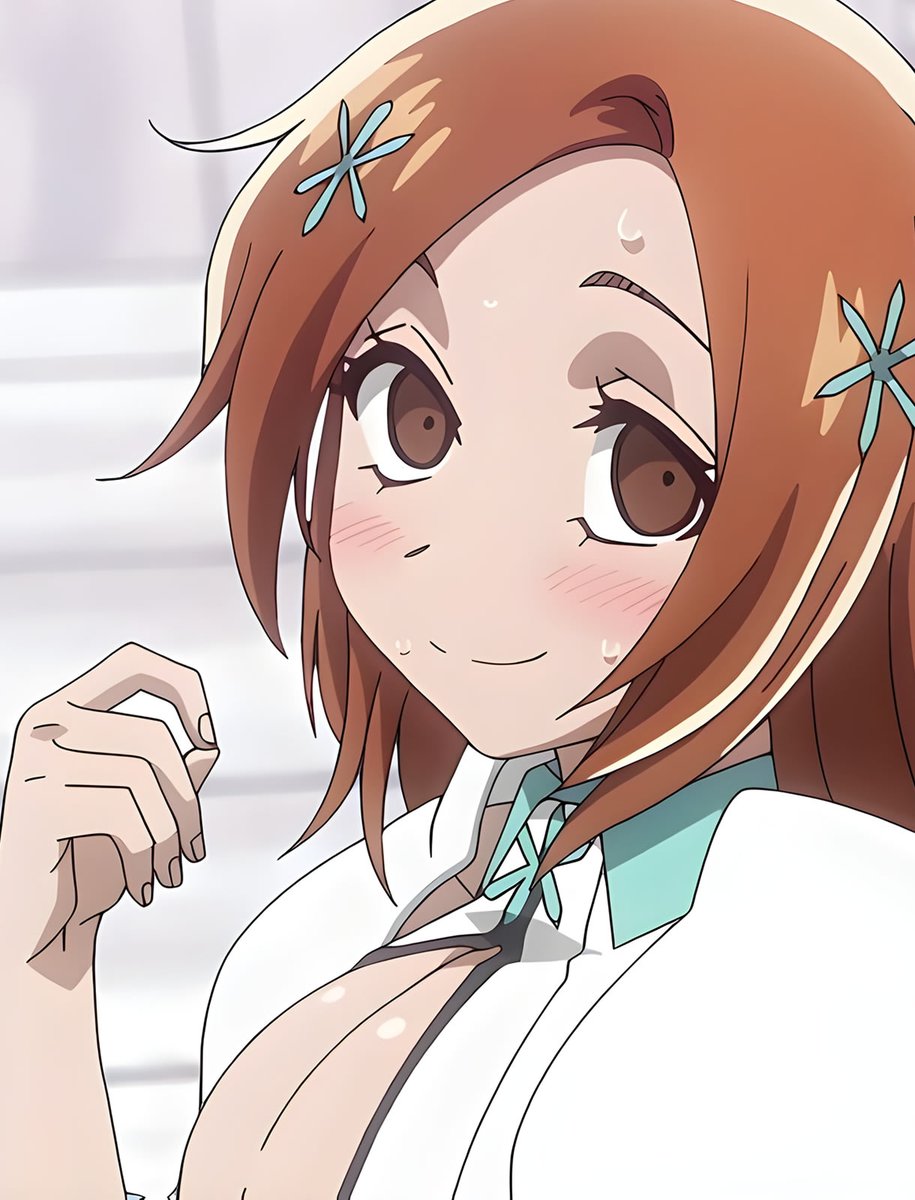 animetrends's tweet photo. TITE KUBO REVELA SU MAYOR DESAFÍO AL DIBUJAR

El legendario creador de "Bleach", Tite Kubo, confesó que diseñar las voluptuosas figuras de sus heroínas femeninas ha sido la tarea más difícil y frustrante de su carrera.

Durante una reciente sesión de preguntas, el artista admitió que originalmente solo dibujaba proporciones pequeñas por comodidad.

Sin embargo, se obligó a practicar incansablemente hasta dominar estos vistosos diseños, confesando de forma hilarante que hoy en día elige a sus personajes favoritos basándose exclusivamente en su figura.

Un hombre de absoluta cultura.
