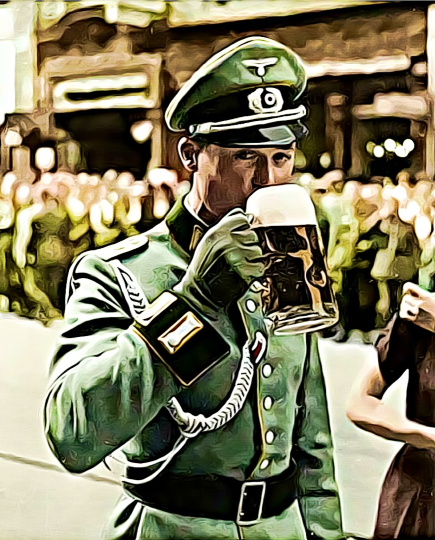 umHimmelsWillenEr tweet media