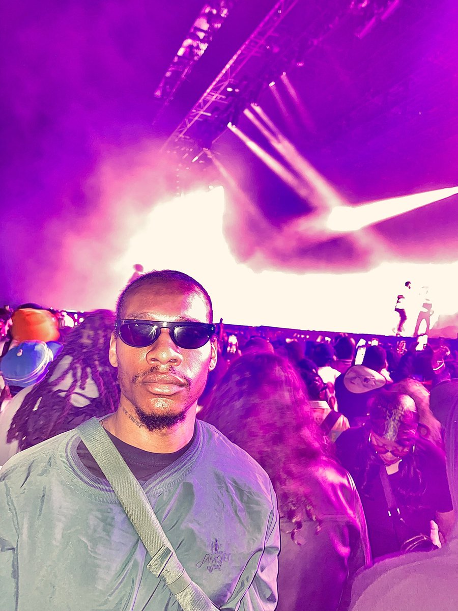 shaybutterbb's tweet photo. Hov before 33.

#ShaylerRichmond
@ShaylerRichmond https://t.co/SCiu5iQDgp