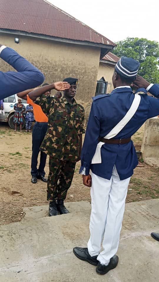 Maroon_Beret tweet media