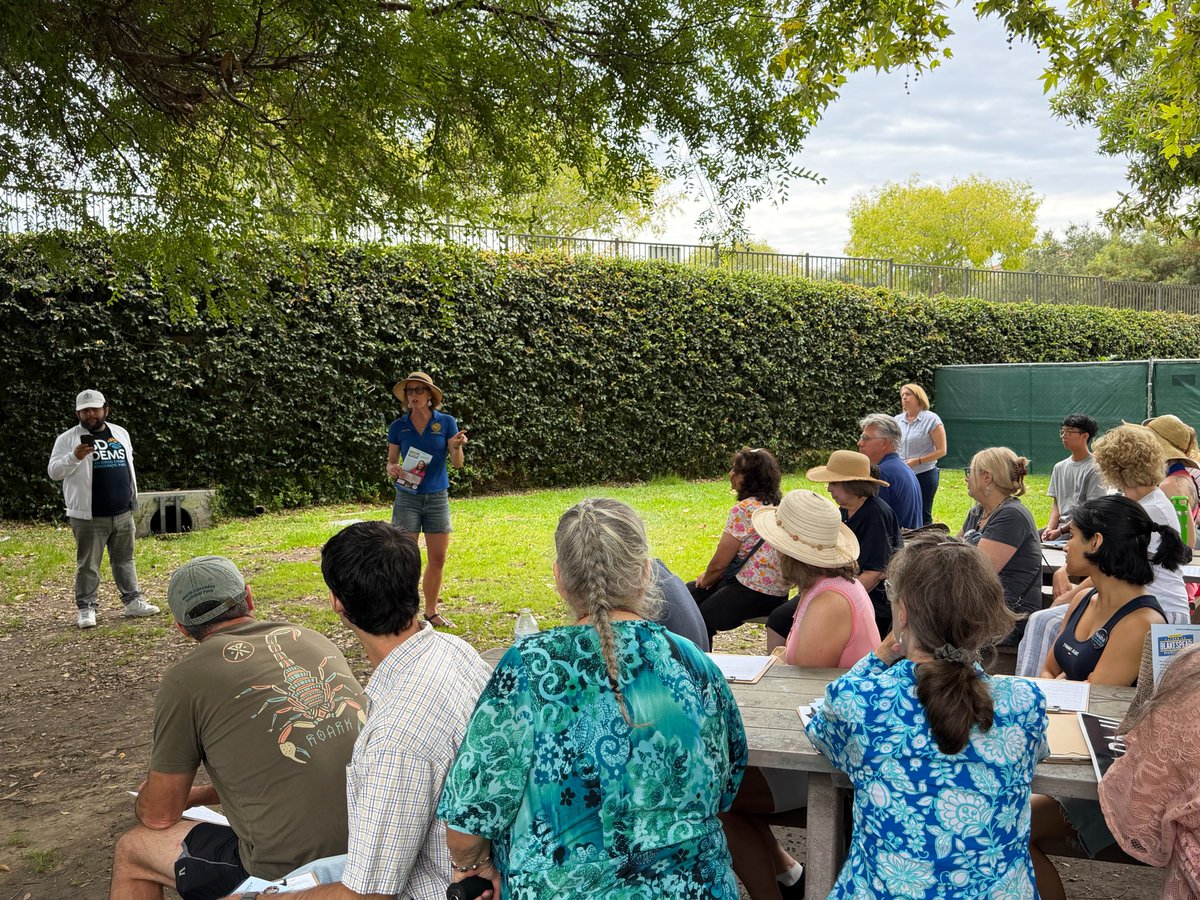 Cblakespear's tweet photo. Today, we joined @CA_Dem  and Councilmember @marnivonwilpert  to knock doors and talk with voters about what’s at stake this November. Thank you to everyone who came out and spent part of their day canvassing with us. I’m grateful for your energy and commitment! https://t.co/0uYFEb13kk