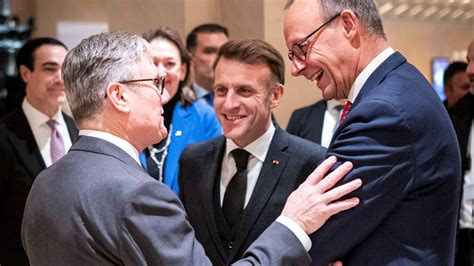 Danvhv's tweet photo. Jamais les leaders européens n’ont été aussi impopulaires... pcq'ils se prennent pour des "élites" que précisément, ils ne sont pas, les "élites" étant ce qu'il y a de meilleur dans une discipline, tt à l'opposé de ce personnel politique, des + médiocre - https://t.co/o7SSzdlRbK https://t.co/0Ysjg7rf7R