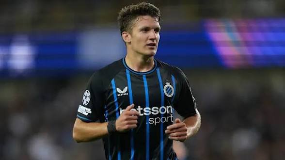 grimshub's tweet photo. 🚨| 🔥💣 𝐉𝐔𝐒𝐓 𝐈𝐍: Arsenal are ready to accelerate plans to sign a new winger but are first awaiting Leandro Trossard's final decision on a proposed move to Beşiktaş.🔴⚪️

Christos Tzolis remains one of the names under serious consideration, with the Greek international keen on a switch to the Emirates. He has reportedly delayed progress on another offer as he waits to see whether Arsenal make their move.

Meanwhile, Arsenal's pursuit of Morgan Rogers is being handled independently, with the Aston Villa forward continuing to rank as the club's priority target for the wide attacking position.

ℹ️[Fabrizio Romano]. 🎥
