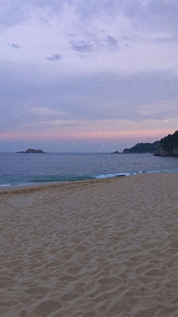 ximxst's tweet photo. En otra vida yo vivo en el mar. https://t.co/9O501Z8AEk