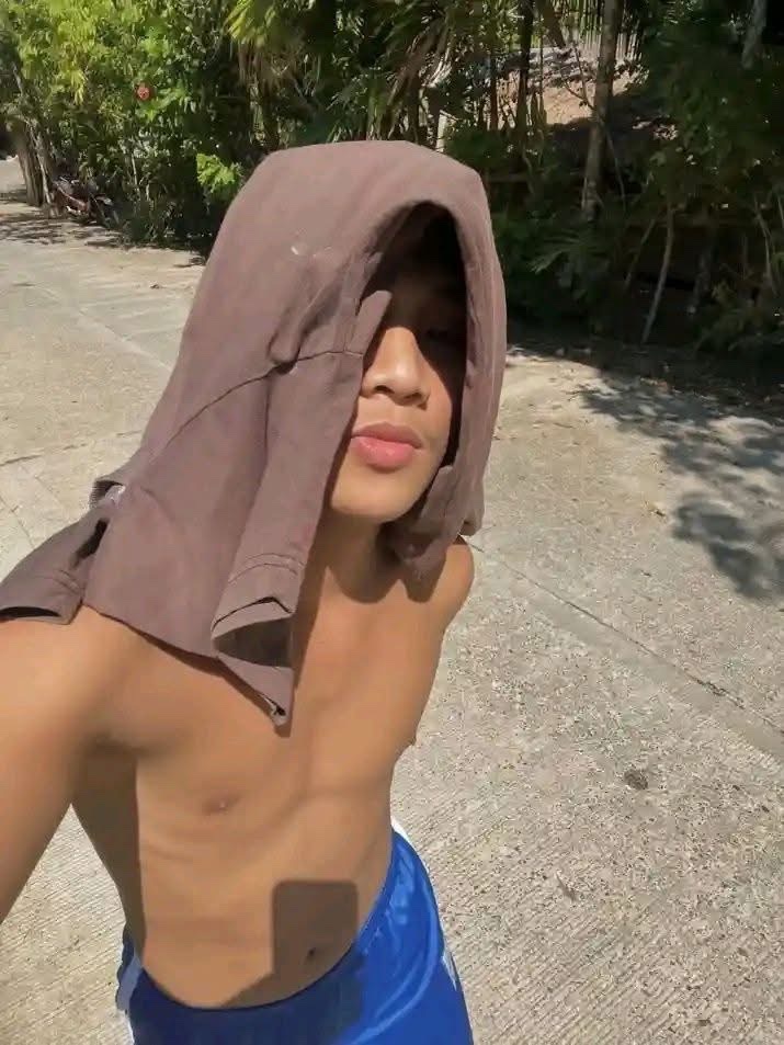 Zir31775664's tweet photo. Face reveal daw🤔 https://t.co/okD513gtDb